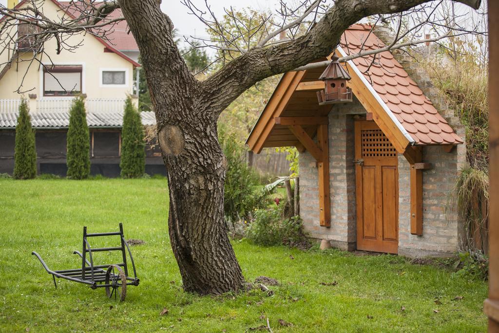 Doere Vendeghaz Apartment Bakonyszentlaszlo Exterior photo